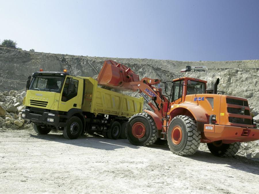  Iveco Trakker 6x4 2004 года  (фото 5 из 10)